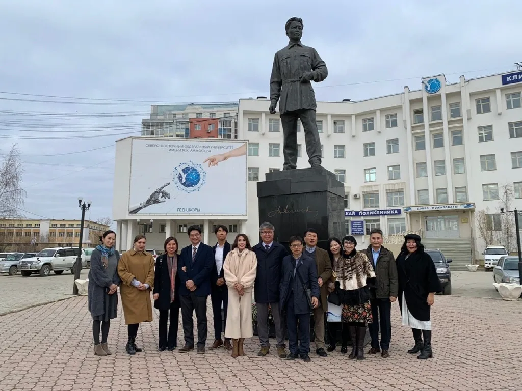 The Korea Economic Daily “DIRAMS ОХУ-ын Якутск хотын Хойд-Зүүн холбооны их сургуулийн эмнэлэгт зайн эмчилгээний төв нээв”