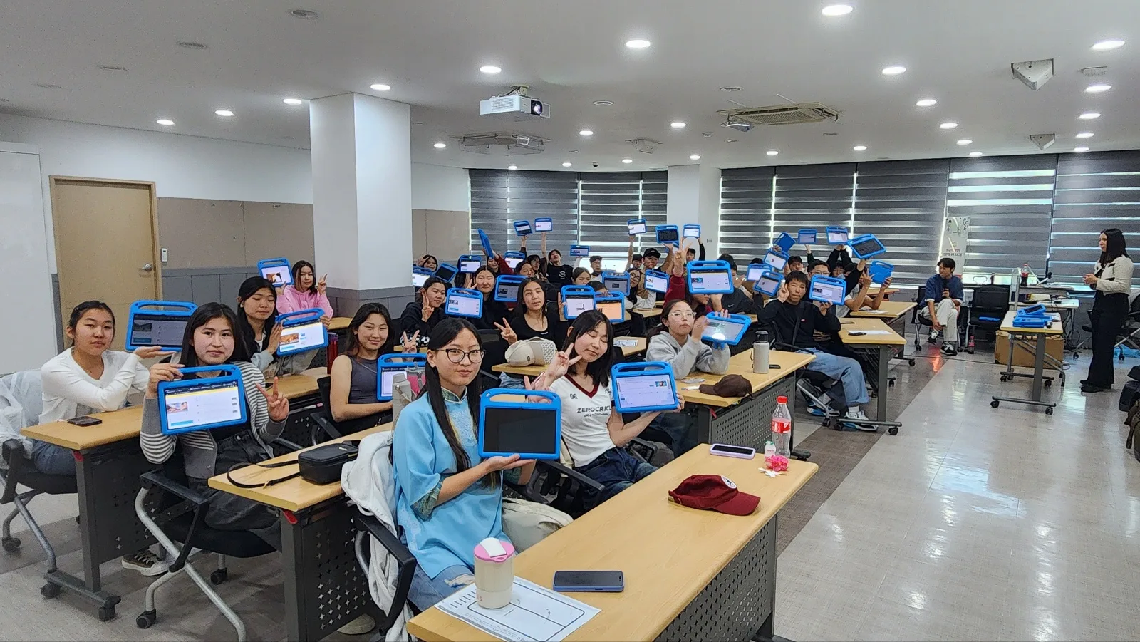 Career Camp for Young People from Mongolia (1st session: 38 people / 2nd session: 28 people)